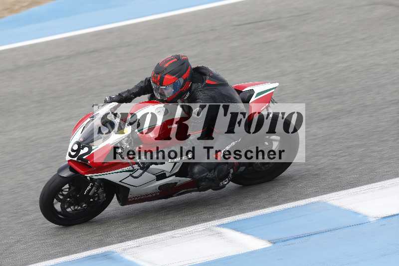 /02 28.-31.01.2025 Moto Center Thun Jerez/gruen-green/92